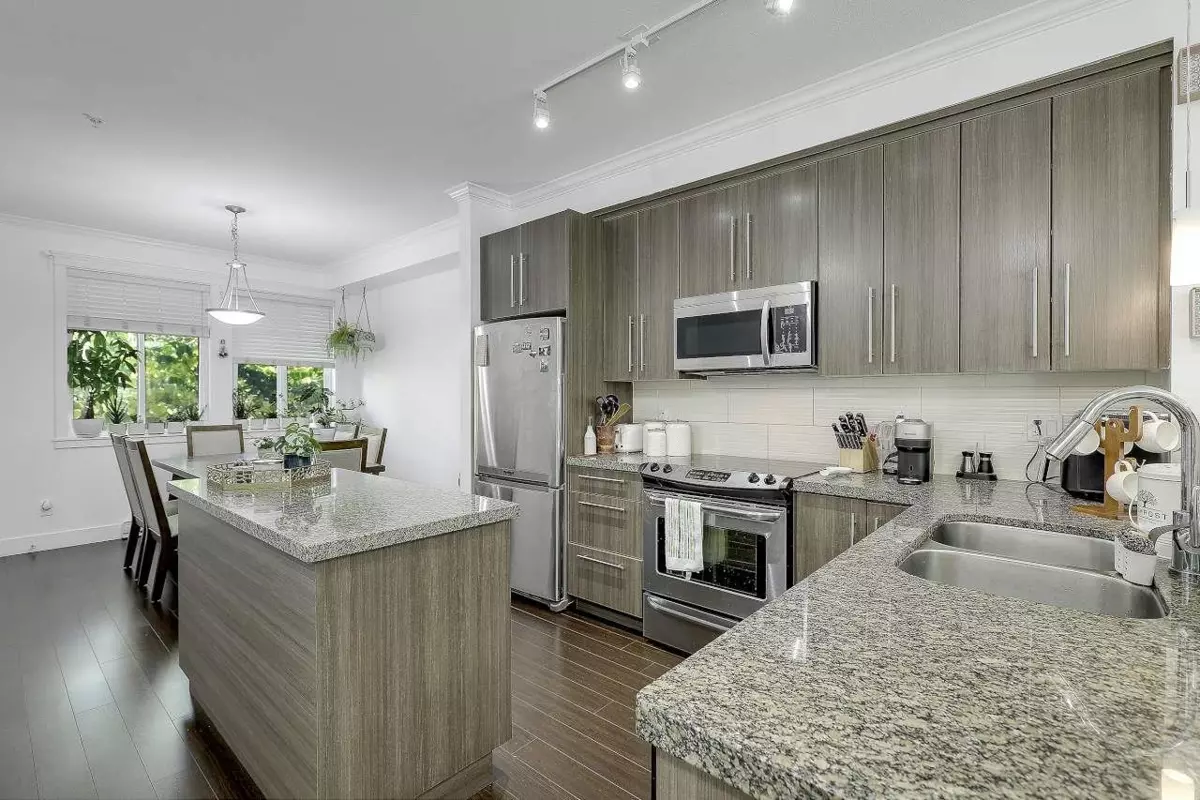 Family Room Photo of 94 8251 209b Street, Langley, BC