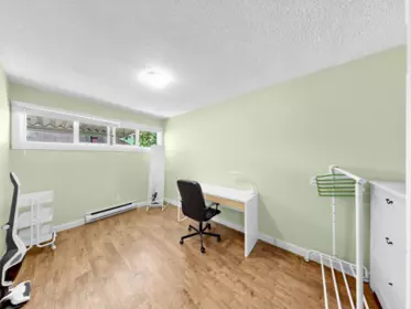 Entry Foyer Photo of 7900 Frobisher Drive, Richmond, BC