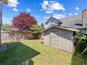 Hot Tub / Spa Photo of 7900 Frobisher Drive, Richmond, BC