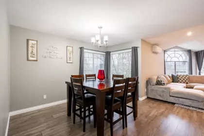 23368 124 Avenue, Maple Ridge, BC, Maple Ridge — Single Family Residence for sale