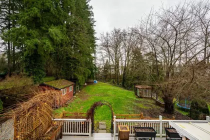 Outdoor Kitchen Photo of 23368 124 Avenue, Maple Ridge, BC