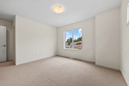 Mudroom Photo of 16 16560 17a Avenue, Surrey, BC