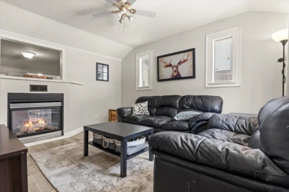 Primary Bedroom Photo of 325 Hudson Bay Street, Hope, BC