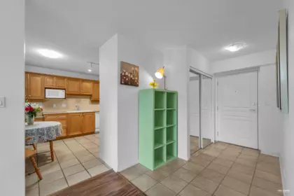 Laundry Room Photo of 707 5639 Hampton Place, Vancouver, BC