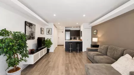 214 1545 E 2nd Avenue, Vancouver, BC, Vancouver — Apartment/Condo for sale
