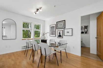 Office / Den Photo of PH2 1915 E Georgia Street, Vancouver, BC