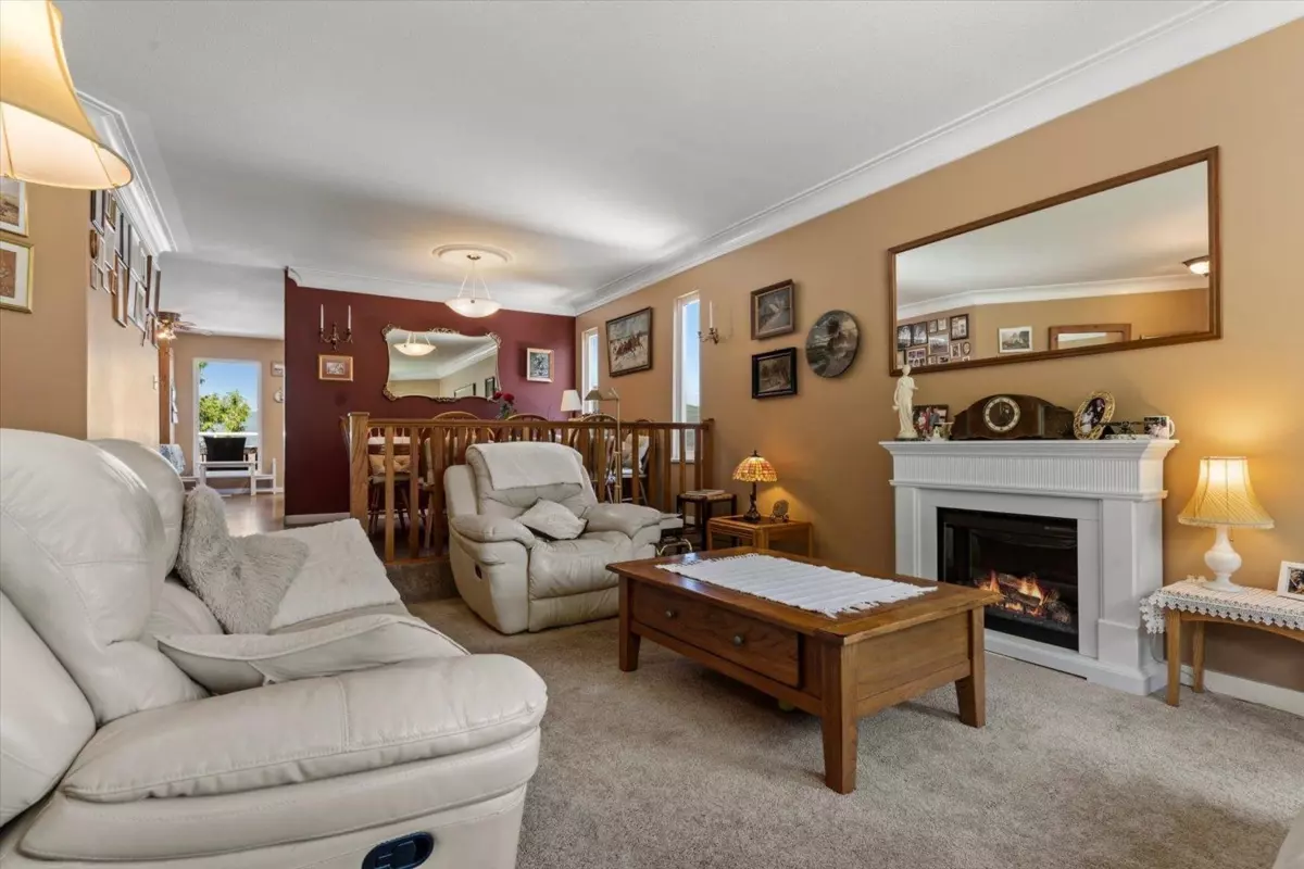 Family Room Photo of 47465 Swallow Crescent, Chilliwack, BC