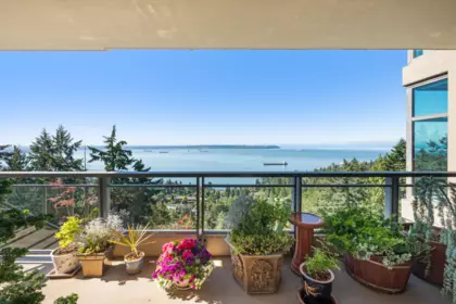 Outdoor Deck Photo of 1201 3355 Cypress Place, West Vancouver, BC