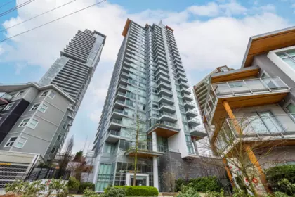 1303 520 Como Lake Avenue, Coquitlam, BC, Coquitlam — Apartment/Condo for sale