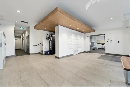 Hallway Photo of 1701 188 Agnes Street, New Westminster, BC