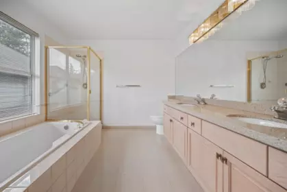 Entry Foyer Photo of 27 7695 St. Albans Road, Richmond, BC