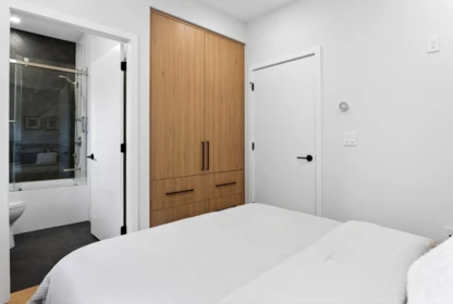 Walk-In Closet Photo of 1 2741 E 7th Avenue, Vancouver, BC