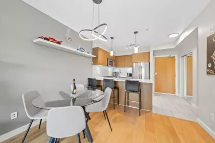 Kitchen Island Photo of 324 1330 Marine Drive, North Vancouver, BC