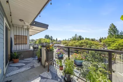 Office / Den Photo of 324 1330 Marine Drive, North Vancouver, BC