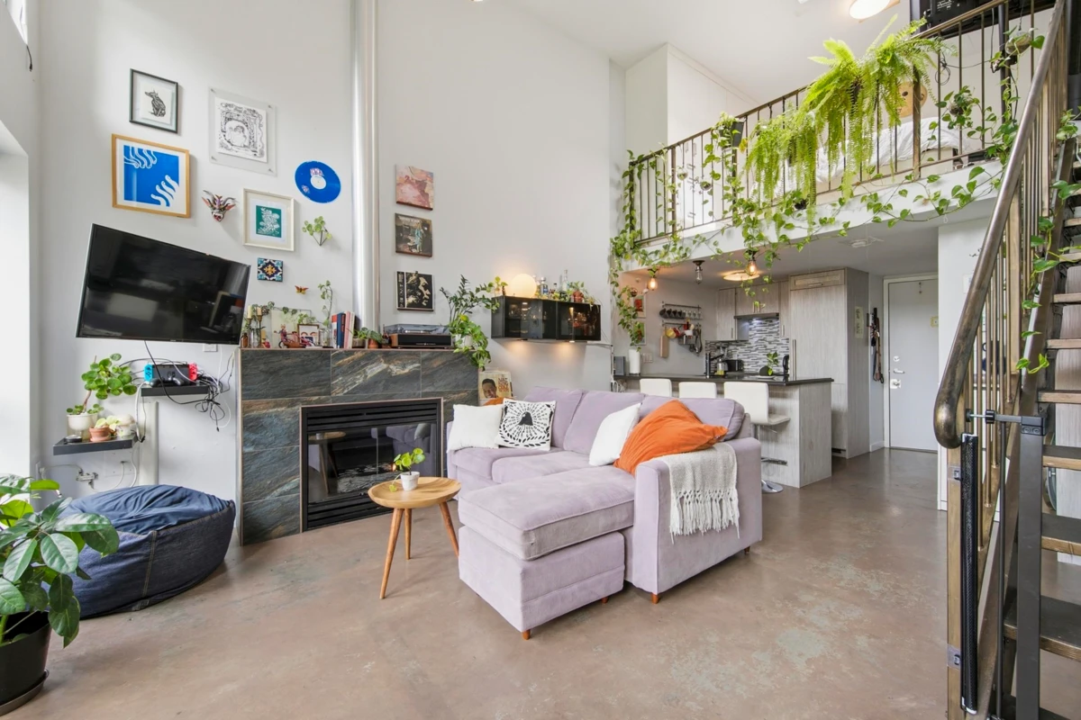 Family Room Photo of 504 1 E Cordova Street, Vancouver, BC