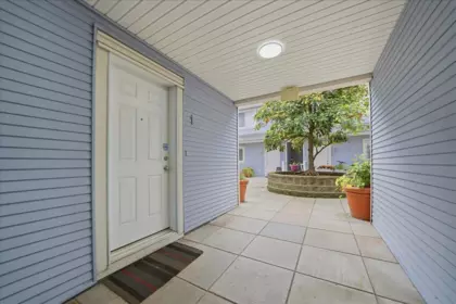 1 7128 17th Avenue, Burnaby, BC, Burnaby — Townhouse for sale