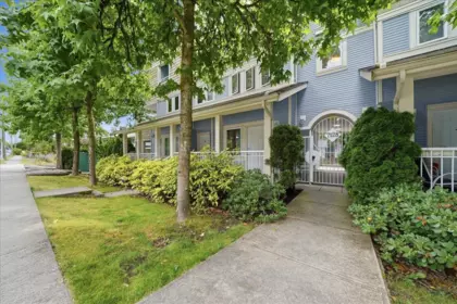 1 7128 17th Avenue, Burnaby, BC, Burnaby — Townhouse for sale