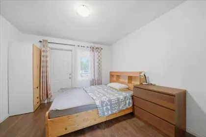 Primary Bedroom Photo of 1 7128 17th Avenue, Burnaby, BC