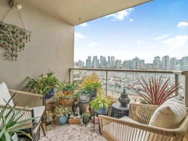 521 666 Leg In Boot Square, Vancouver, BC, Vancouver — Apartment/Condo for sale