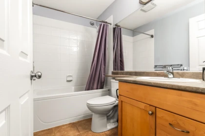 Office / Den Photo of 204 815 First Street, New Westminster, BC