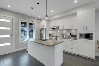 Kitchen Photo of 102 806 Gauthier Avenue, Coquitlam, BC