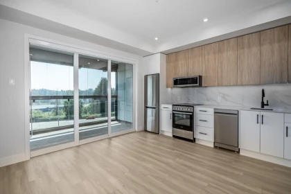 Kitchen Island Photo of 408 34395 Gladys Avenue, Abbotsford, BC