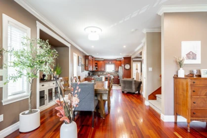 Breakfast Nook Photo of 24330 102 Avenue, Maple Ridge, BC