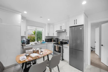 1010 Augusta Avenue, Burnaby, BC, Burnaby — Half Duplex for sale