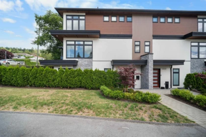 1010 Augusta Avenue, Burnaby, BC, Burnaby — Half Duplex for sale