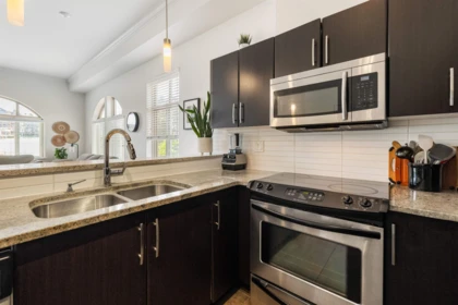 Kitchen Island Photo of 404 2632 Pauline Street, Abbotsford, BC
