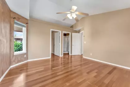 Basement Recreation Room Photo of 20135 121st Avenue, Maple Ridge, BC