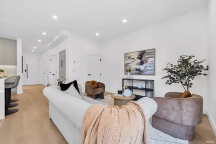 Primary Bedroom Photo of 2 2316 Cliff Avenue, Burnaby, BC