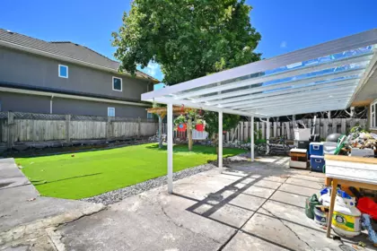 Garage Interior Photo of 7531 Gilbert Road, Richmond, BC