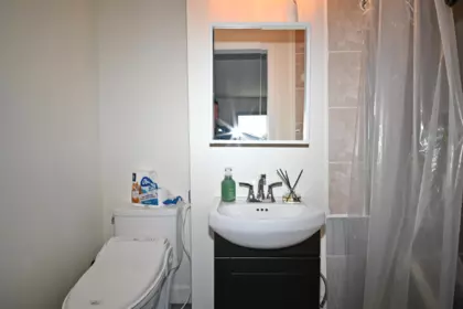 Guest Bathroom Photo of 7531 Gilbert Road, Richmond, BC