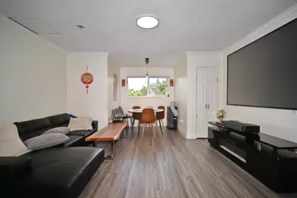 Kitchen Island Photo of 7531 Gilbert Road, Richmond, BC