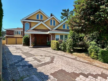 8351 Sunnywood Drive, Richmond, BC, Richmond — Single Family Residence for sale