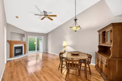 Breakfast Nook Photo of 39 23580 Dewdney Trunk Road, Maple Ridge, BC