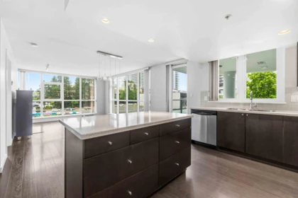 Kitchen Island Photo of 402 4400 Buchanan Street, Burnaby, BC