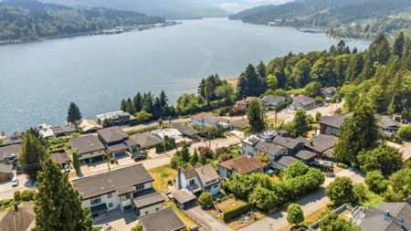 Office / Den Photo of 1237 Ioco Road, Port Moody, BC