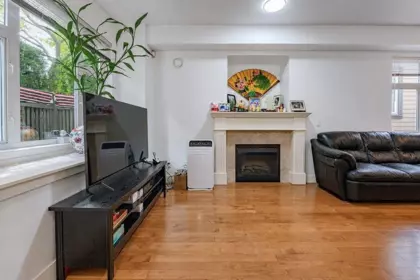 Kitchen Photo of 306 4468 Albert Street, Burnaby, BC