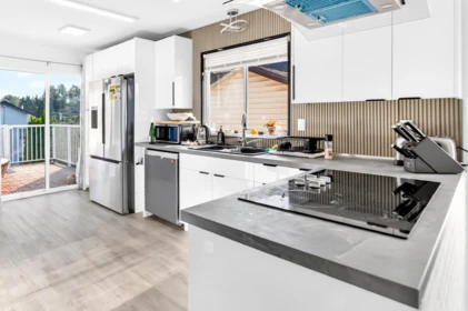 Kitchen Island Photo of 22419 125 Avenue, Maple Ridge, BC