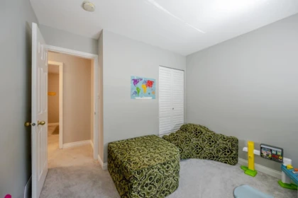 Laundry Room Photo of 32533 Ptarmigan Drive, Mission, BC