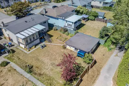 Backyard Photo of 9656 125 Street, Surrey, BC
