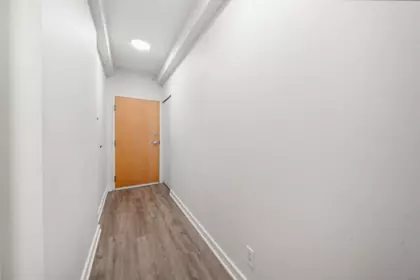 Entry Foyer Photo of 602 1249 Granville Street, Vancouver, BC