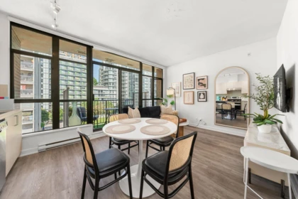 Kitchen Island Photo of 602 1249 Granville Street, Vancouver, BC