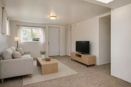 Basement Recreation Room Photo of 329 Marmont Street, Coquitlam, BC