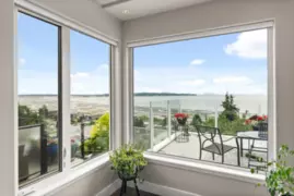 15507 Columbia Avenue, White Rock, BC