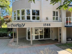 104 1588 Best Street, White Rock, BC