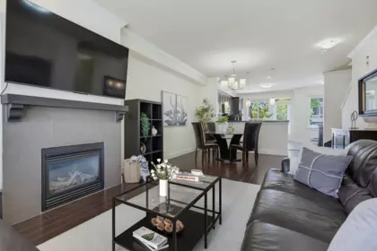 Kitchen Photo of 29 19560 68 Avenue, Surrey, BC