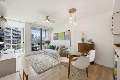 Breakfast Nook Photo of 1501 1788 Columbia Street, Vancouver, BC